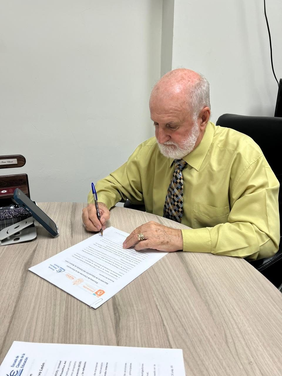 Documento fundacional del CRECE